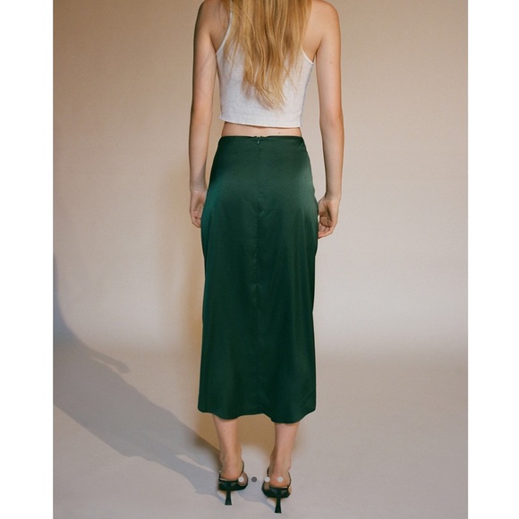 UO COLETTE DRAPEY MIDI SKIRT - Picture 4 of 7